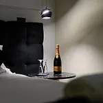 Pensión Elegant 4*